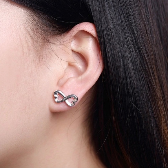 925 Sterling Silver Fashion Infinite Love Heart Stud Earring For Women - Picture 5 of 5